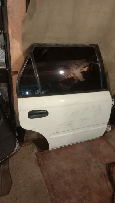 Лот: 18140682. Фото: 1. Двери Honda Partner. Салон