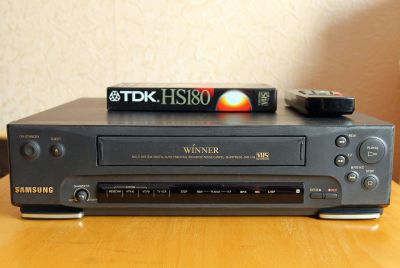 Лот: 18406716. Фото: 1. VHS Видеоплеер Samsung SVR-11G... Видеомагнитофоны