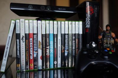 Лот: 4584497. Фото: 1. Официальный Xbox 360 Slim 250... Игровые приставки, консоли