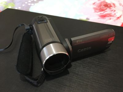 Лот: 17571741. Фото: 1. Видеокамера Canon Legria FS307... Видеокамеры