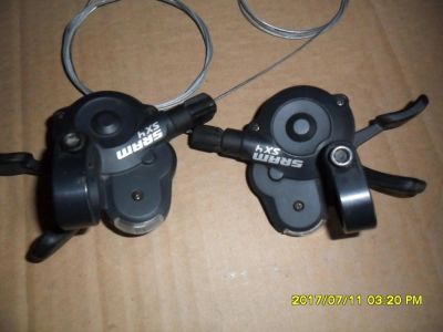 Лот: 9953272. Фото: 1. Манетки Sram SX4, на 3Х8 скоростей... Запчасти