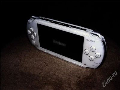 Лот: 790251. Фото: 1. PSP fat белая. Игровые приставки, консоли