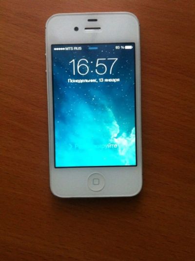 Лот: 3676483. Фото: 1. Iphone 4S 32gb. Смартфоны