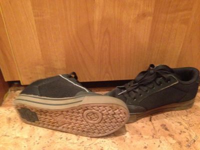 Лот: 5945628. Фото: 1. Роликовые кроссовки (кеды) Heelys. Другое (одежда, обувь, галантерея)