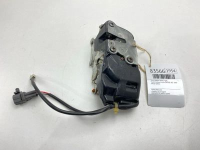 Лот: 21787508. Фото: 1. Замок двери Toyota Estima Emina... Двигатель и элементы двигателя