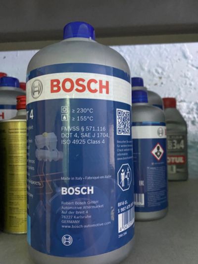 Лот: 18980909. Фото: 1. тормозная жидкость Bosch DOT-4. Масла, жидкости