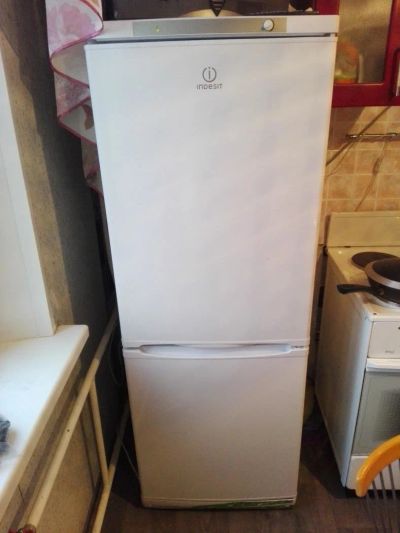 Лот: 10212534. Фото: 1. Холодильник / Indesit SB167.027. Холодильники, морозильные камеры