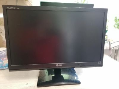 Лот: 21020646. Фото: 1. Монитор LG E2241S-BN. ЖК-мониторы