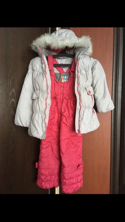 Лот: 20973510. Фото: 1. Зимний костюм Р 110 на девочку. Комплекты, комбинезоны, костюмы