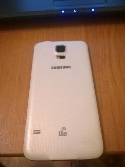 Лот: 6408190. Фото: 1. Samsung Galaxy S5. Смартфоны