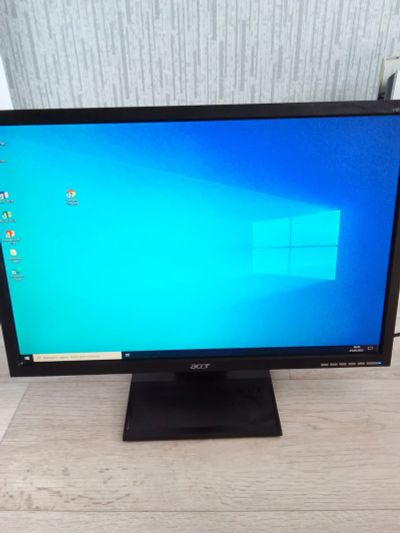 Лот: 19196232. Фото: 1. Монитор Acer V223W. ЖК-мониторы