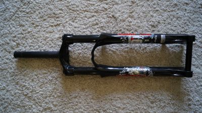 Лот: 12277463. Фото: 1. Вилка Marzocchi Dirt Jumper 1. Запчасти
