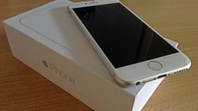 Лот: 9626398. Фото: 1. iPhone 6 16gb silver хорошее состояние... Смартфоны