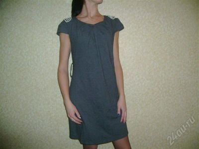 Лот: 662573. Фото: 1. Новое платье с бусинами и поясом... Платья