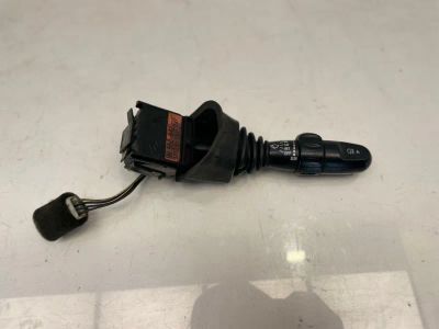 Лот: 21703463. Фото: 1. переключатель дворников Chevrolet... Двигатель и элементы двигателя