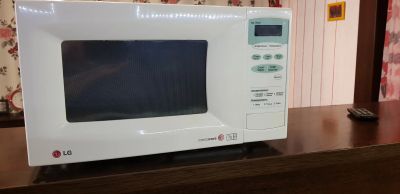 Лот: 12752900. Фото: 1. Продам микроволновую печь. Для микроволновых печей