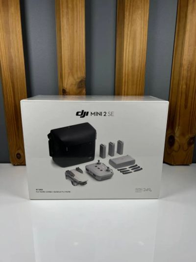 Лот: 20276058. Фото: 1. DJI Mini 2 SE fly more combo. Квадрокоптеры