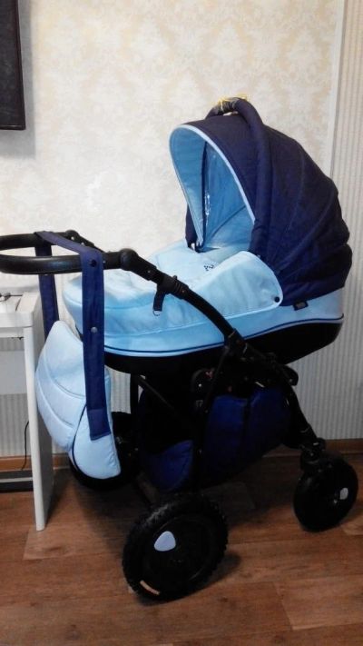 Лот: 7015741. Фото: 1. Коляска Zippy tutis 3 в 1. Радионяня... Коляски