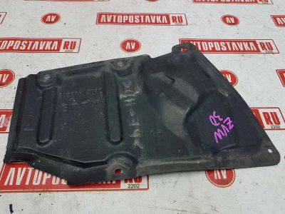 Лот: 20900711. Фото: 1. Защита двигателя Toyota Prius... Двигатель и элементы двигателя