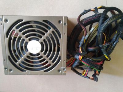 Лот: 9831736. Фото: 1. Блок питания Thermaltake Toughpower... Корпуса, блоки питания