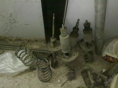 Лот: 2009856. Фото: 1. Cтойки и пружины на Ae100 Corolla... Ходовая, подвеска, рулевое управление