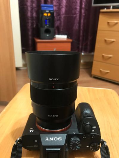 Лот: 19394045. Фото: 1. Объектив Sony FE 85mm F1.8. Объективы