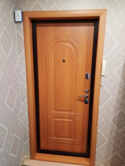 Лот: 20561292. Фото: 1. Входная двер 3 контура цвета Миланский... Двери входные