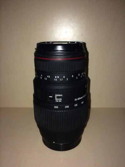 Лот: 11257182. Фото: 1. Объектив Sigma AF 70-300mm F4-5... Объективы