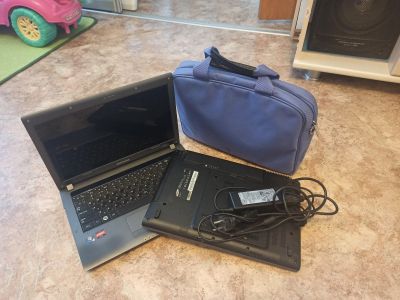 Лот: 17553481. Фото: 1. Ноутбук Samsung r425. Ноутбуки