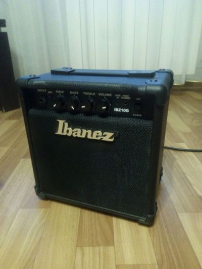 Лот: 16272006. Фото: 1. Усилитель гитарный Ibanez IBZ10G. Гитарные эффекты и комбоусилители