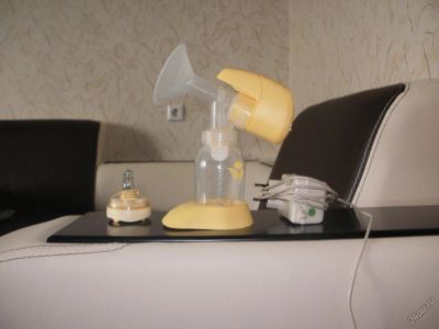 Лот: 5804510. Фото: 1. молокоотсос mini electric medela. Всё для кормления