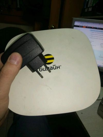 Лот: 15600871. Фото: 1. Smart Box - Wi-Fi роутер , Wi-Fi... Маршрутизаторы (роутеры)