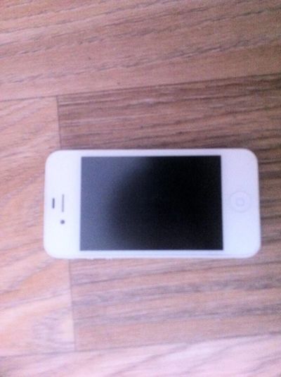 Лот: 7398933. Фото: 1. iPhone 4 white 16 gb. Смартфоны