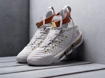 Лот: 17094672. Фото: 1. Кроссовки Nike Lebron XVI LMTD... Кеды, кроссовки, слипоны