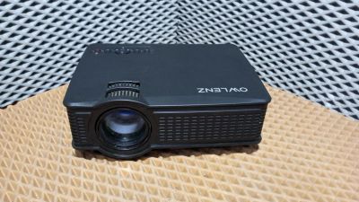 Лот: 21102201. Фото: 1. Функциональный мини проектор Owlenz... Проекторы