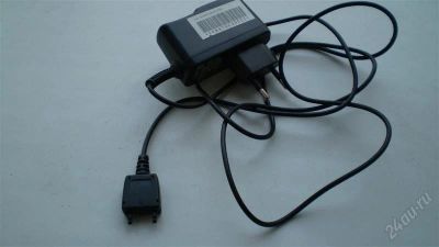Лот: 1979941. Фото: 1. зарядное устройство на sony ericsson. Зарядные устройства, блоки питания, адаптеры сетевые для смартфонов