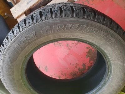 Лот: 12425001. Фото: 1. Шины Bridgestone Ice Cruiser 7000... Шины