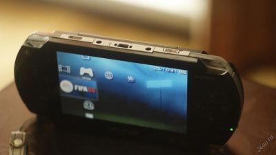 Лот: 4166377. Фото: 1. Sony PSP E1008 полностью рабочая... Игровые приставки, консоли