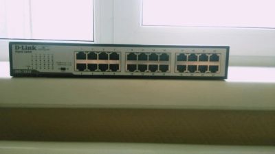 Лот: 11052447. Фото: 1. Гигабитный D-Link DGS-1024D. Коммутаторы