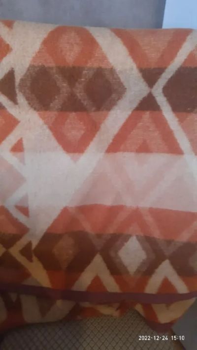 Лот: 19833041. Фото: 1. Верблюжье одеяло из СССР. Одеяла, подушки