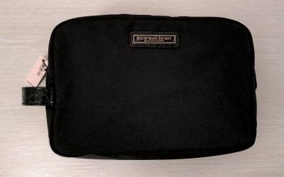 Лот: 17196301. Фото: 1. Косметичка Victoria Secret. Аксессуары