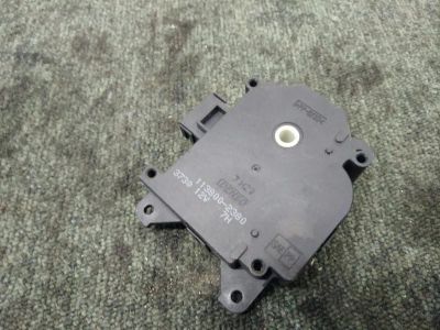 Лот: 21410409. Фото: 1. сервопривод заслонок печки Mitsubishi... Двигатель и элементы двигателя