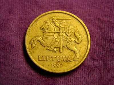 Лот: 5187262. Фото: 1. 20 центов 1997 год, Литва, всадник. Страны СНГ и Балтии