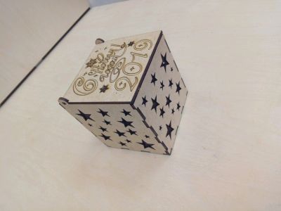 Лот: 12633419. Фото: 1. Коробочка подарочная 4. Гирлянды, шарики, новогодние аксессуары