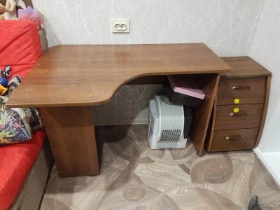 Лот: 15268902. Фото: 1. Стол компьютерный угловой. Компьютерные и письменные столы