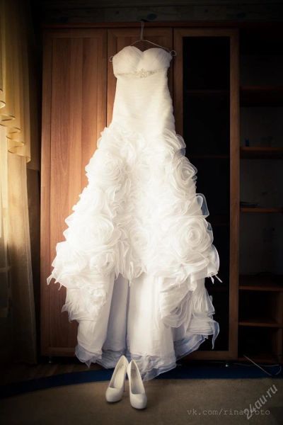 Лот: 3996255. Фото: 1. Свадебное платье. Свадебные платья