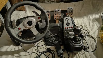 Лот: 21035143. Фото: 1. Logitech g25. Рули, джойстики