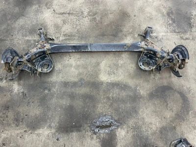 Лот: 25071861. Фото: 1. балка поперечная toyota corolla... Двигатель и элементы двигателя