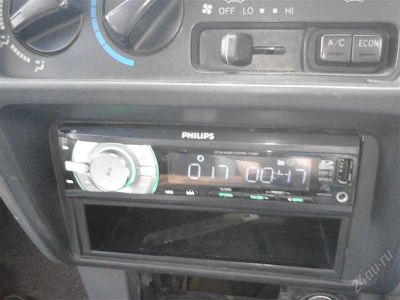 Лот: 2887219. Фото: 1. philips ce130/51. Автомагнитолы