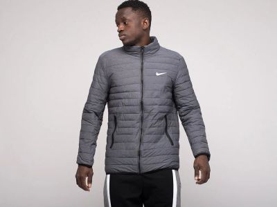 Лот: 17489126. Фото: 1. Куртка Nike (22433) Размер одежды... Верхняя одежда